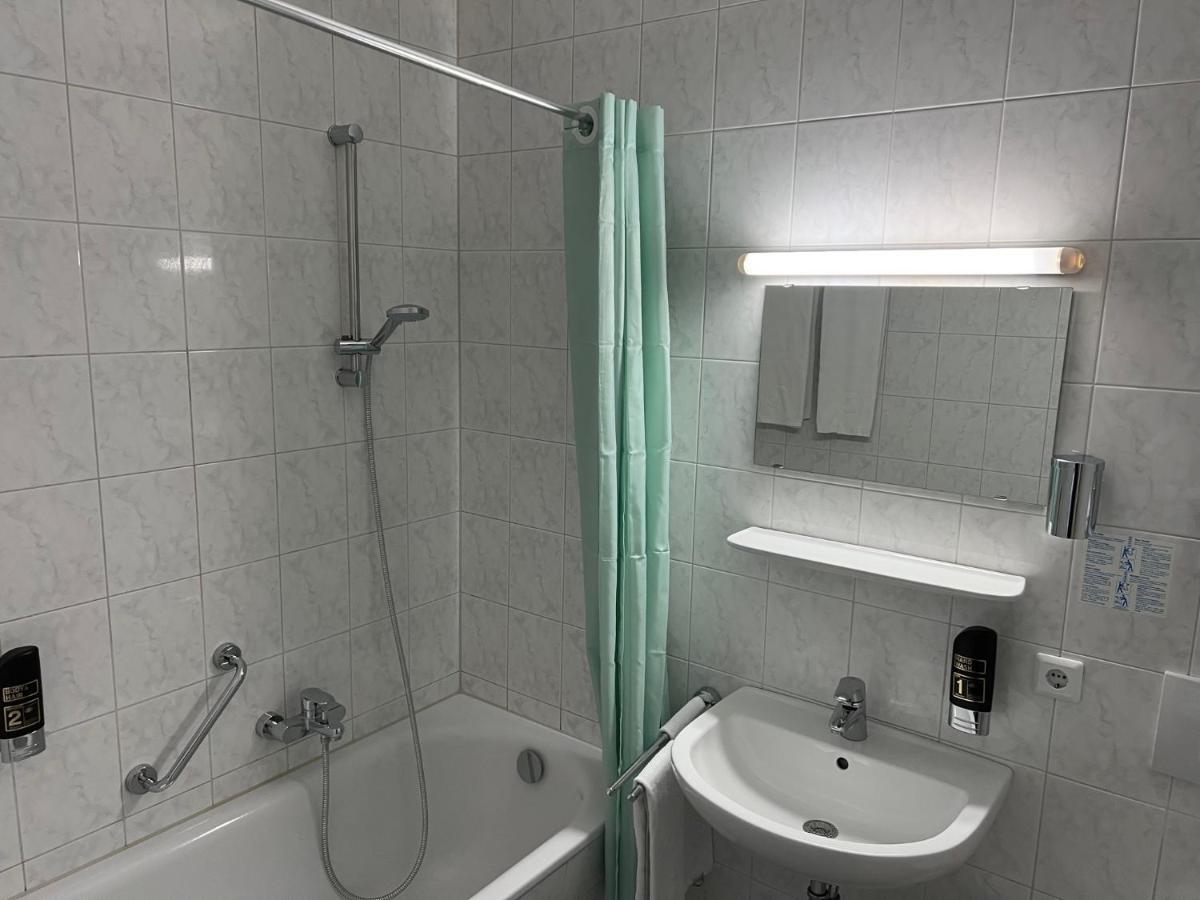 Hotel Thannhof Швайтенкирхен Екстериор снимка