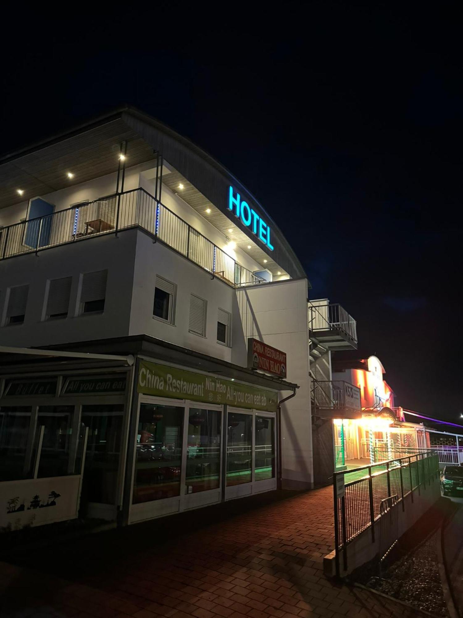Hotel Thannhof Швайтенкирхен Екстериор снимка