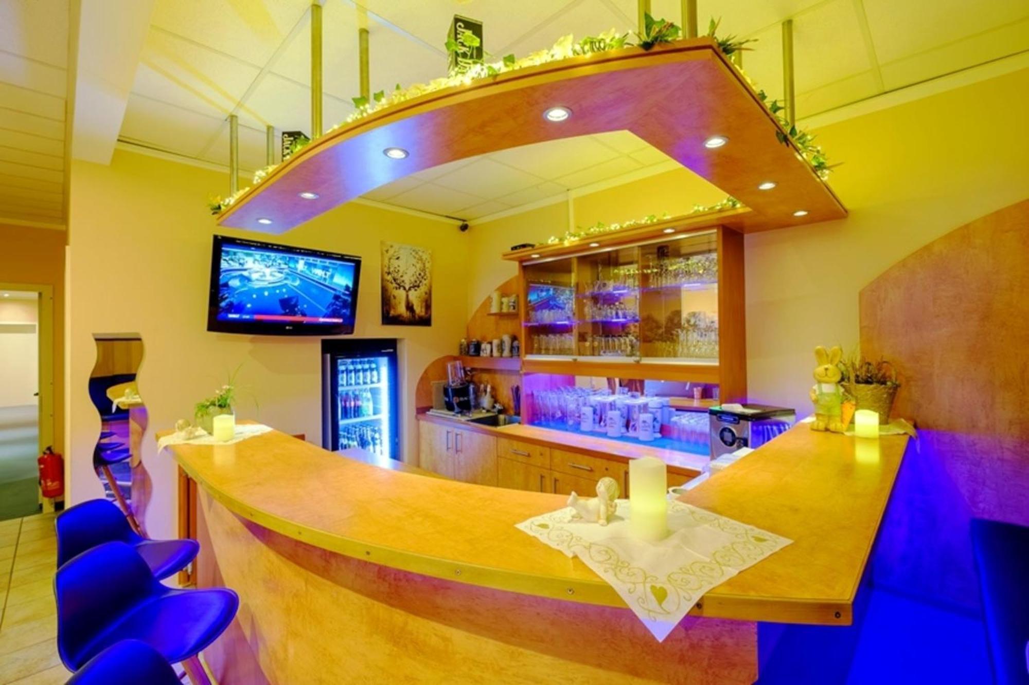 Hotel Thannhof Швайтенкирхен Екстериор снимка